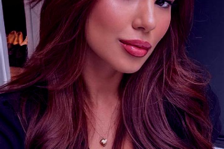 Evelyn, 39, a chestnut dark-eyed asian companion based in Kabala. Offering Deep French Kissing, GFE, Erotic Massage, A-Level. Available for incall and outcal...