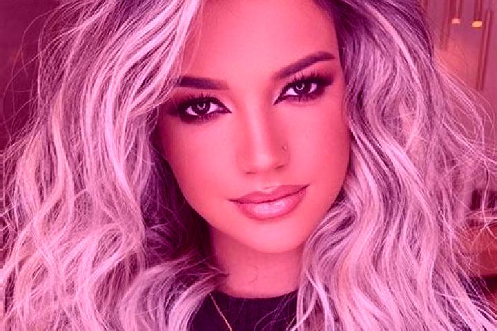 Evelyn, 39, a platinum blonde brown-eyed latina companion based in Lekor Barat. Offering OWO, Striptease, Travel Companion. Available for incall and outcall,...