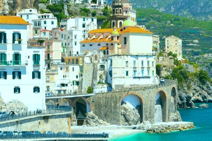 Evelyn, 39 — Escort in Cerda, Italy