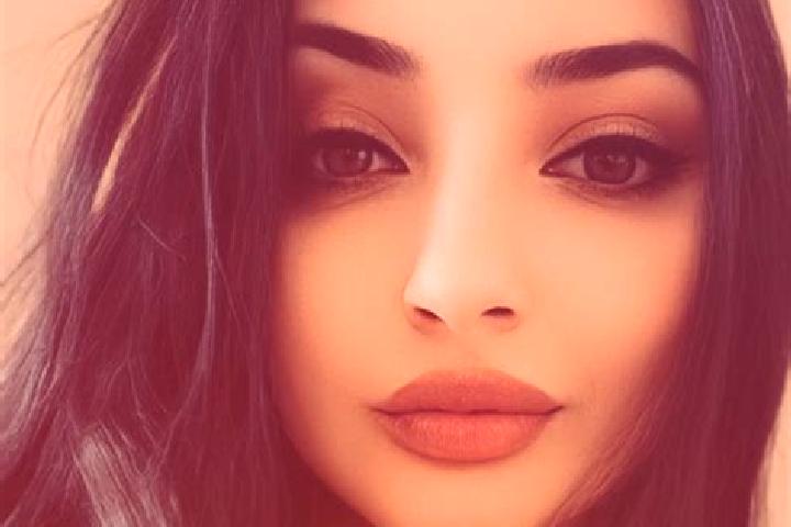 Evelyn, 39 — Escort in Hnaberd, Armenia