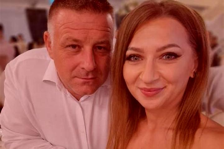 Evelyn, 39 — Escort in Oniceni, Romania