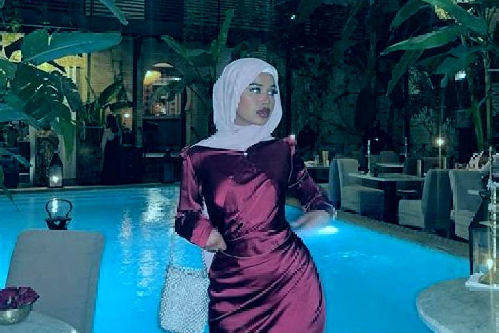 Evelyn, 39 — Escort in Remas, Albania