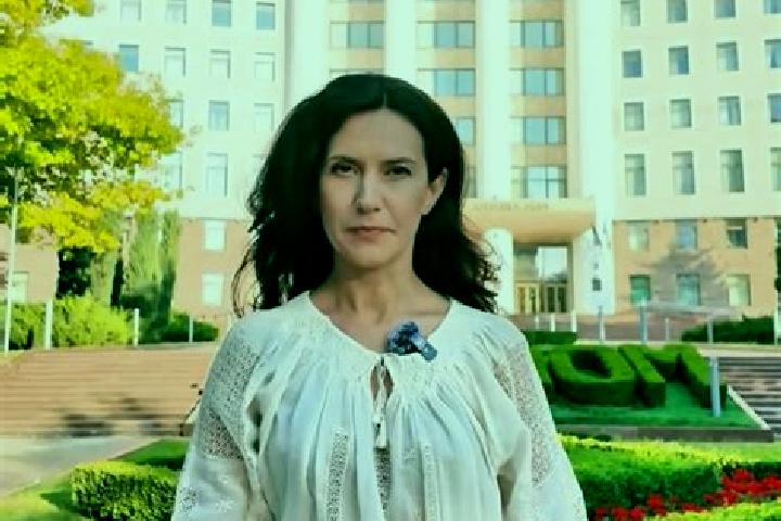 Evelyn, 39 — Escort in Stamate, Romania