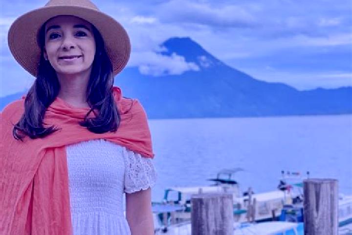 Evelyn, 39 — Escort in Sumpango, Guatemala