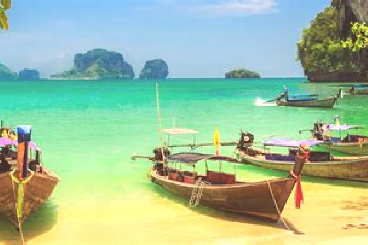 Evelyn, 39 — Escort in Tha Yang, Thailand