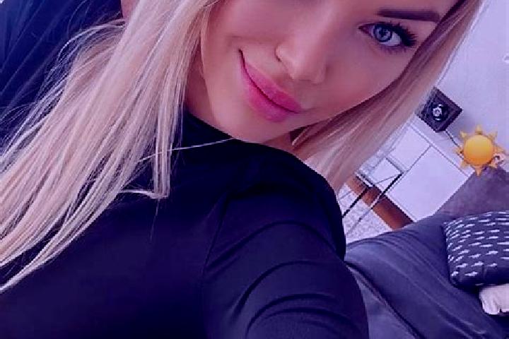 Evelyn, 39 — Escort in Uhonice, Czech Republic
