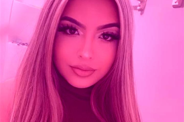 Grace, 20, a blonde amber-eyed latina companion based in Pasion. Offering GFE, Fetish, Couples, OWO. Available for incall and outcall, overnight bookings ava...