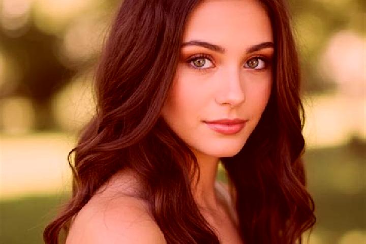 Grace, 20, a brunette hazel-eyed ebony companion based in Den Timur. Offering OWO, Overnight, Roleplay, Massage, Party Girl. Available for incall and outcall...
