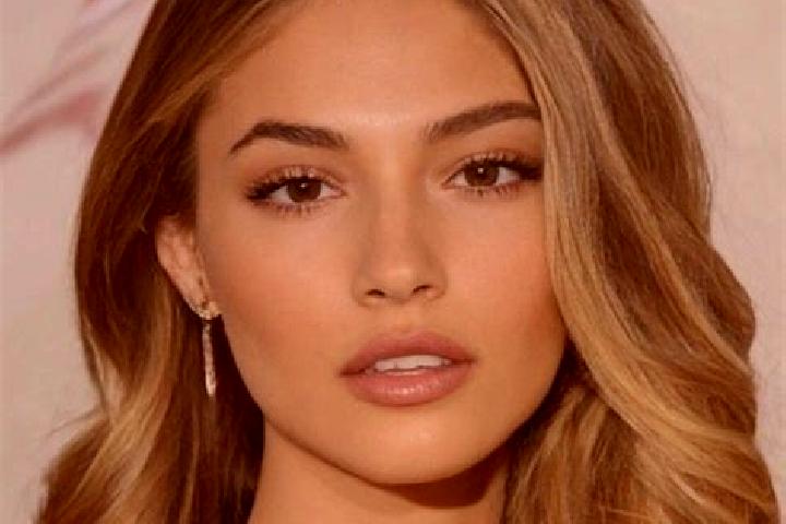 Grace, 20, a dark blonde brown-eyed mediterranean companion based in San Gregorio de las Casas. Offering Girlfriend Experience, Dinner Date, Domination. Avai...