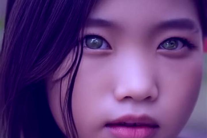 Grace, 20, a red green-eyed asian companion based in Hammah. Offering Dinner Date, Domination, Fetish, Duos. Available for incall and outcall, overnight book...