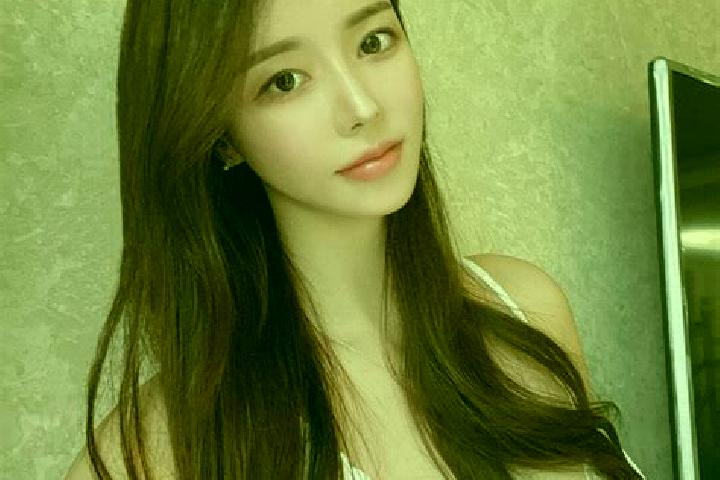 Grace, 20 — Escort in Machangying, China