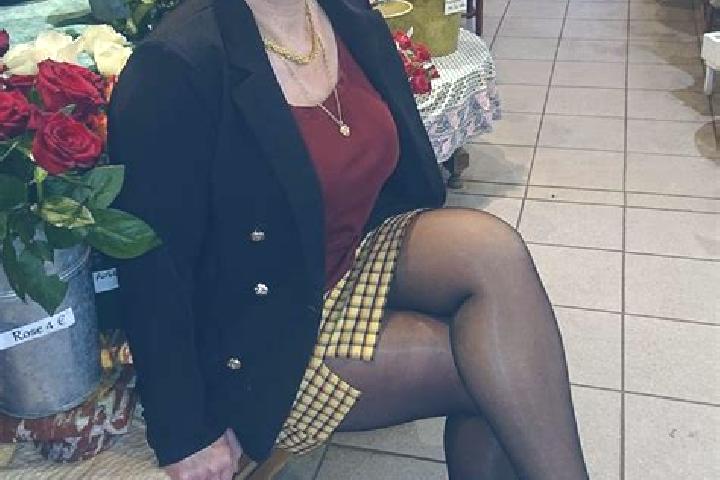 Grace, 20 — Escort in Plancher-Bas, France