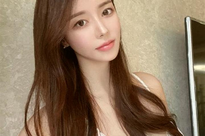 Grace, 20 — Escort in Santun, China