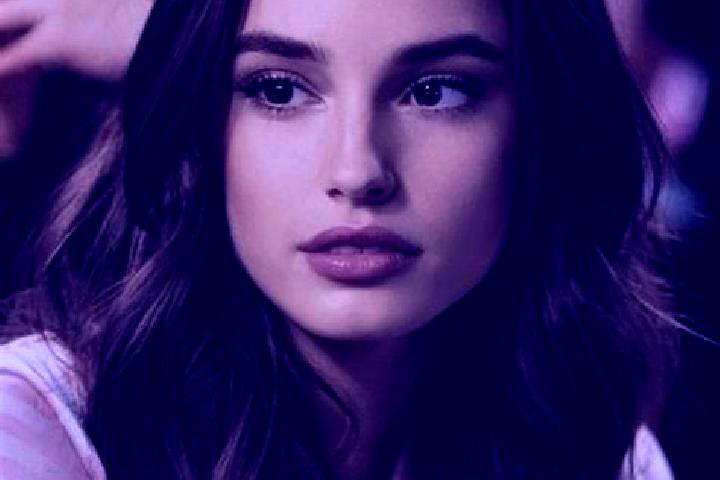 Grace, 21, a brunette brown-eyed mixed companion based in Knob Noster. Offering GFE, Roleplay, Striptease. Available for incall and outcall, day and evening ...
