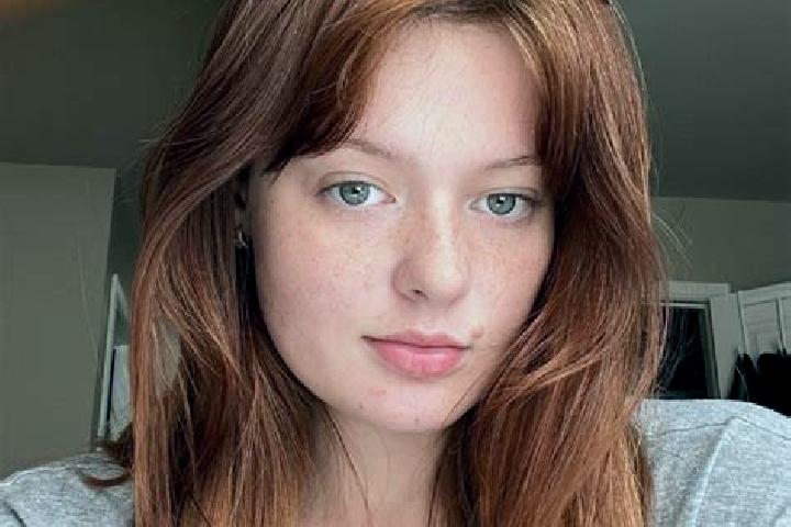 Grace, 21, a brunette grey-eyed asian companion based in San Gregorio di Catania. Offering Girlfriend Experience, CIM, Massage, Deep French Kissing. Availabl...