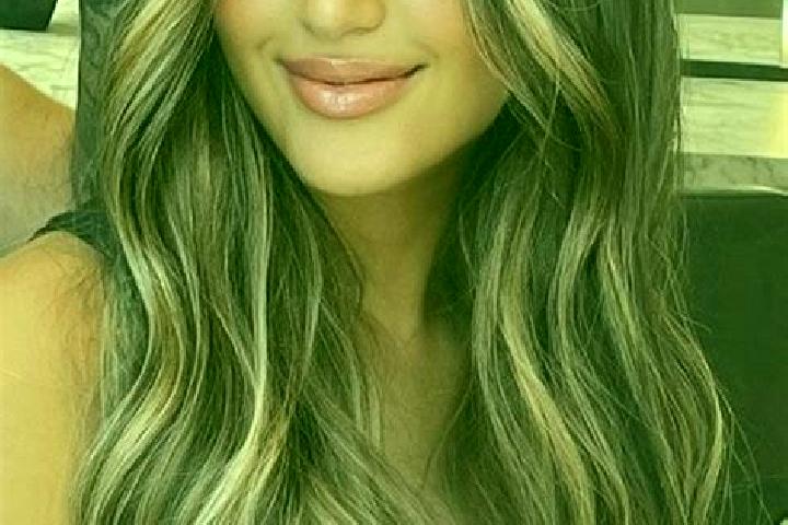 Grace, 21, a dark blonde brown-eyed ebony companion based in Ticengo. Offering OWO, Erotic Massage, Domination, Couples, Massage. Available for incall and ou...