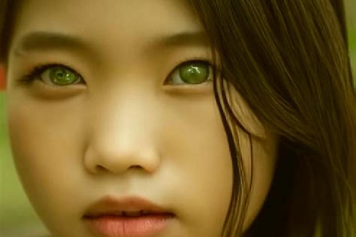 Grace, 21, a red green-eyed asian companion based in Kallitechnoupoli. Offering Couples, Massage, CIM. Available for incall and outcall, day and evening dates.