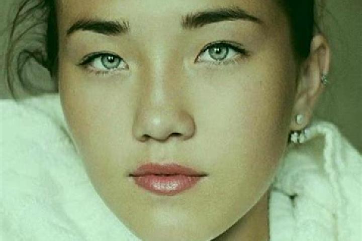 Grace, 22, a black grey-eyed caucasian companion based in Quinter. Offering OWO, Tantra, Domination, Girlfriend Experience. Available for incall and outcall,...