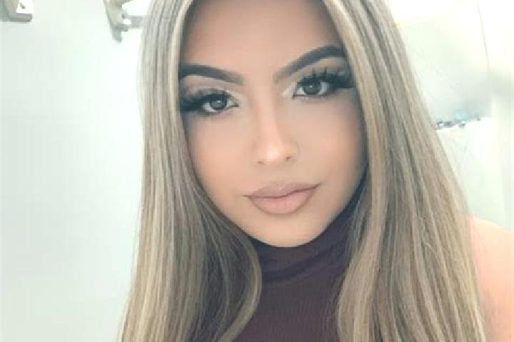Grace, 22, a blonde dark-eyed latina companion based in Nalsian Norte. Offering Overnight, 69, BDSM, Striptease. Available for incall and outcall, day and ev...