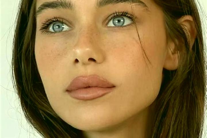 Grace, 22, a brunette amber-eyed caucasian companion based in Tacima. Offering Striptease, Couples, Girlfriend Experience, Domination, Party Girl. Available ...