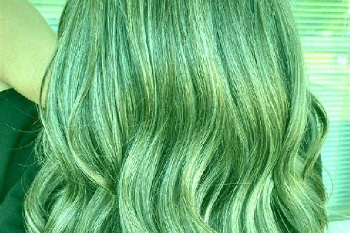 Grace, 22, a dark blonde grey-eyed caribbean companion based in Bagulin. Offering Dinner Date, Duos, OWO. Available for incall and outcall, overnight booking...