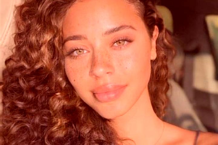 Grace, 22, a red hazel-eyed latina companion based in Pozolapa. Offering Erotic Massage, Dinner Date, Party Girl, 69. Available for incall and outcall, overn...