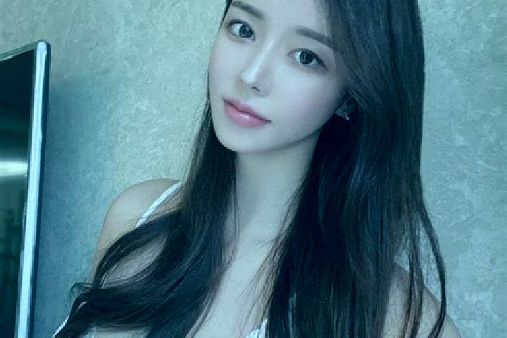 Grace, 22 — Escort in Changtun, China