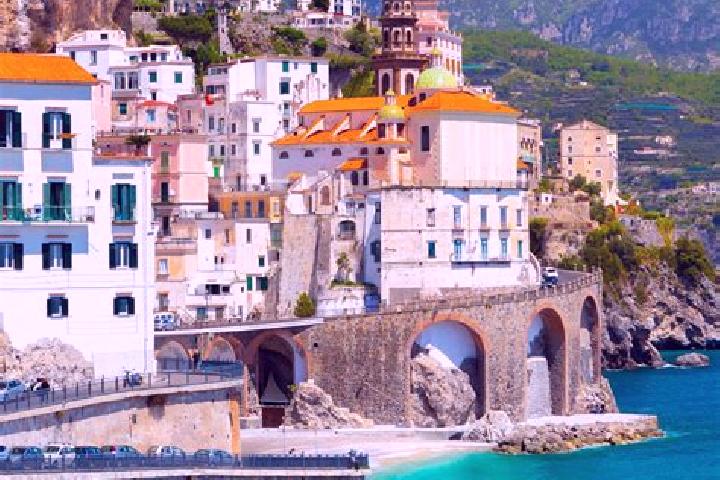 Grace, 22 — Escort in Pignone, Italy
