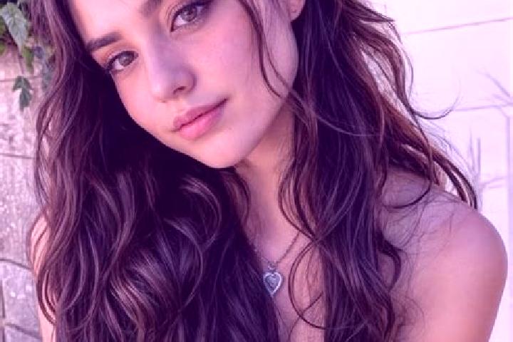Grace, 23, a auburn brown-eyed slavic companion based in Uttaradit. Offering Couples, Travel Companion, Deep French Kissing. Available for incall and outcall...