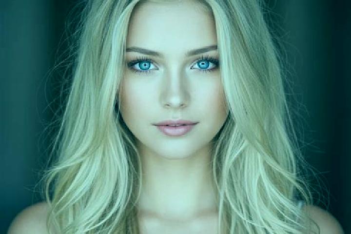 Grace, 23, a blonde amber-eyed mixed companion based in El Tejocotal. Offering Prostate Massage, Deep French Kissing, Party Girl, Domination. Available for i...