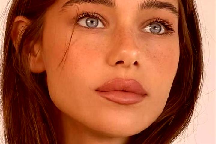 Grace, 23, a brunette brown-eyed european companion based in San Marcos de la Loma. Offering Travel Companion, Massage, Striptease, Deep French Kissing, Domi...