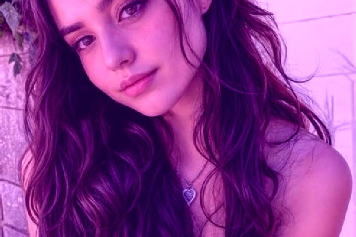 Grace, 23, a brunette hazel-eyed european companion based in Mariyenburg. Offering CIM, Fetish, Massage. Available for incall and outcall, day and evening da...