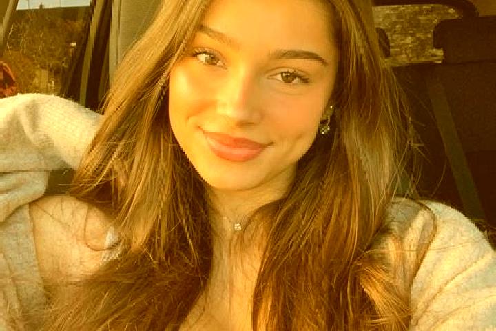 Grace, 23, a brunette hazel-eyed indian companion based in Castelvetere in Val Fortore. Offering Fetish, GFE, Overnight, Party Girl. Available for incall and...