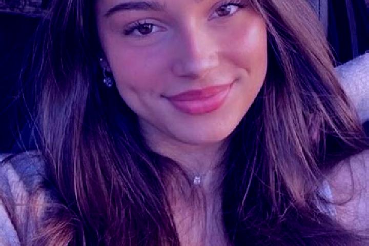 Grace, 23, a chestnut hazel-eyed mediterranean companion based in Markusy. Offering A-Level, Striptease, Couples. Available for incall and outcall, day and e...