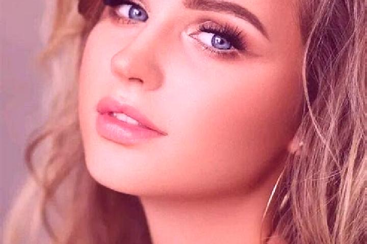 Grace, 23, a dark blonde blue-eyed middle eastern companion based in Cristesti. Offering Travel Companion, Party Girl, Deep French Kissing, Prostate Massage....