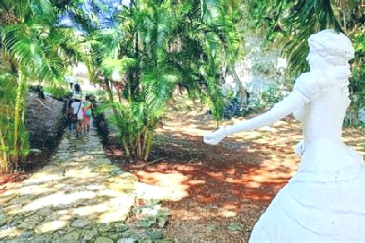 Grace, 23 — Escort in Jaruco, Cuba