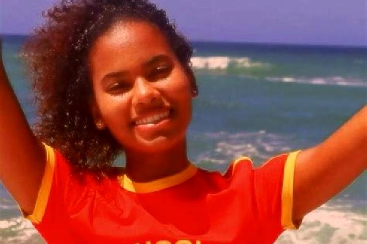 Grace, 23 — Escort in Moma, Angola