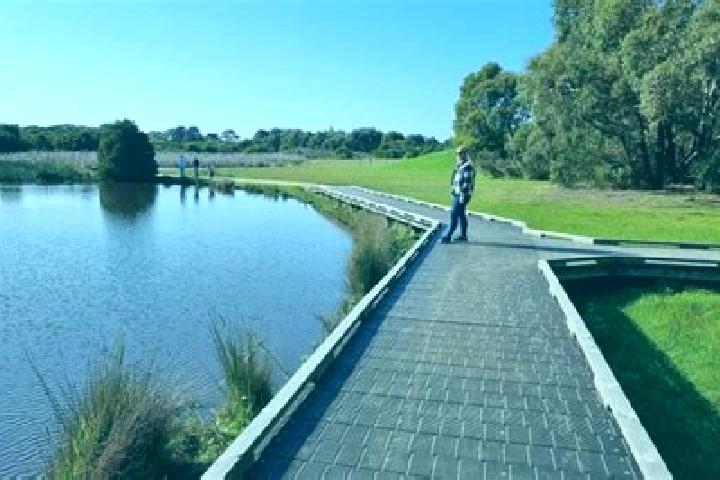 Grace, 23 — Escort in North Wonthaggi, Australia