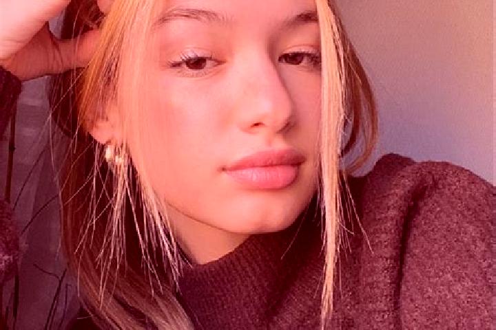 Grace, 24, a blonde brown-eyed ebony companion based in Faycelles. Offering OWO, Deep French Kissing, Prostate Massage. Available for incall and outcall, ove...