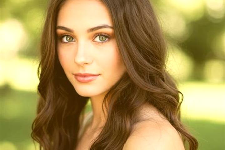 Grace, 24, a brunette hazel-eyed mediterranean companion based in Monrovia. Offering Deep French Kissing, Massage, Girlfriend Experience. Available for incal...