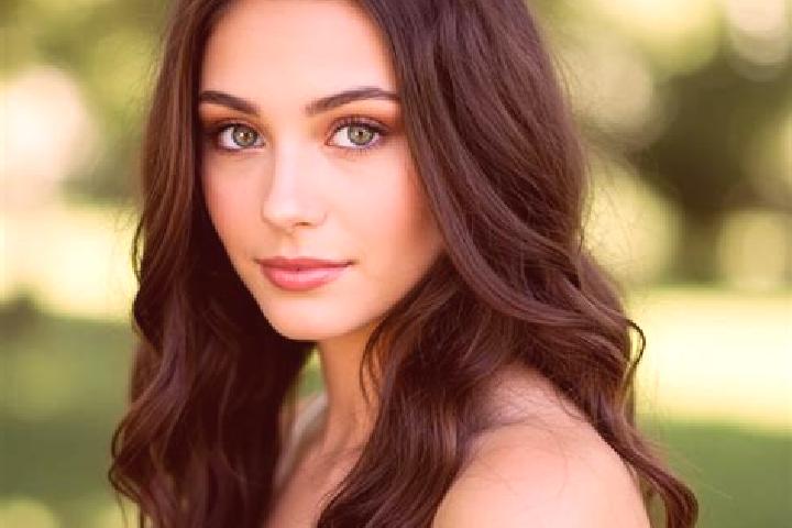 Grace, 24, a brunette hazel-eyed slavic companion based in Jerecuaro. Offering GFE, CIM, OWO, Prostate Massage. Available for incall and outcall, overnight b...