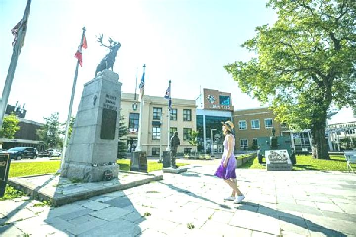 Grace, 24 — Escort in Kippens, Canada