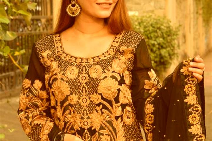 Grace, 24 — Escort in Nurmahal, India