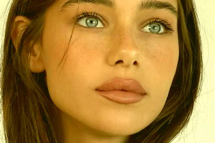 Grace, 25, a brunette dark-eyed mixed companion based in Olesa de Montserrat. Offering 69, Fetish, Prostate Massage. Available for incall and outcall, day an...