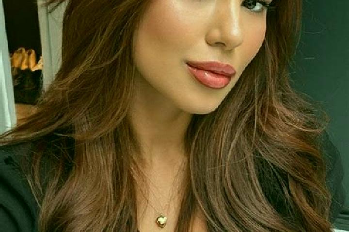 Grace, 25, a chestnut brown-eyed latina companion based in Pyle. Offering Girlfriend Experience, Dinner Date, OWO, Party Girl, Erotic Massage. Available for ...