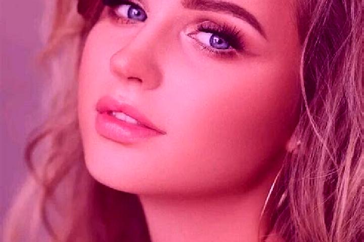 Grace, 25, a dark blonde blue-eyed ebony companion based in Vyanda. Offering Travel Companion, Prostate Massage, 69. Available for incall and outcall, overni...