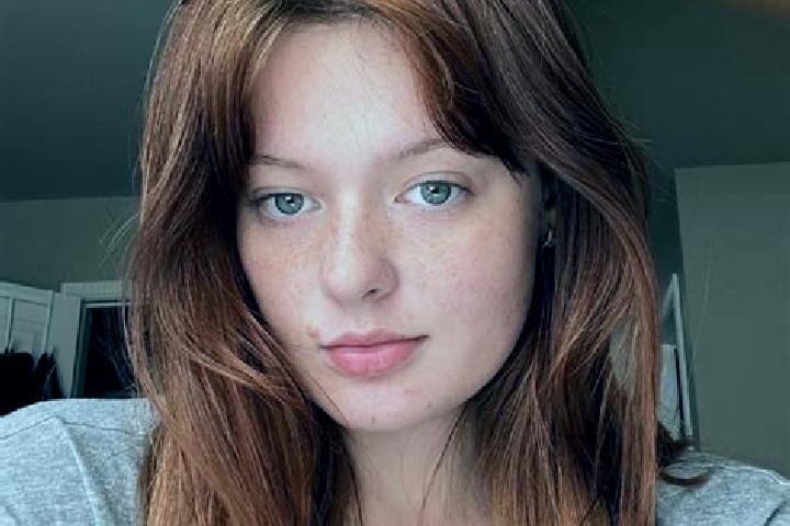 Grace, 25, a red amber-eyed mixed companion based in Vulaines-sur-Seine. Offering CIM, GFE, Massage. Available for incall and outcall, day and evening dates.