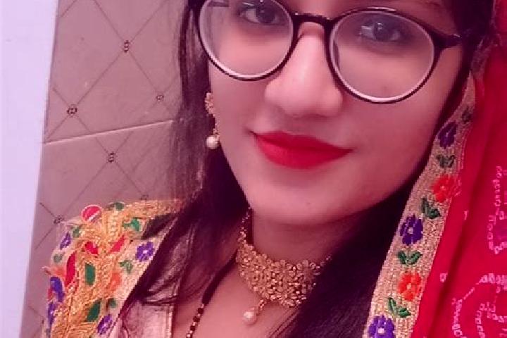Grace, 25 — Escort in Kanina Khas, India