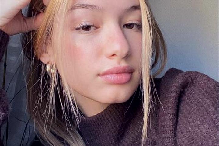 Grace, 26, a blonde brown-eyed asian companion based in Csorvas. Offering Party Girl, Deep French Kissing. Available for incall and outcall, overnight bookin...