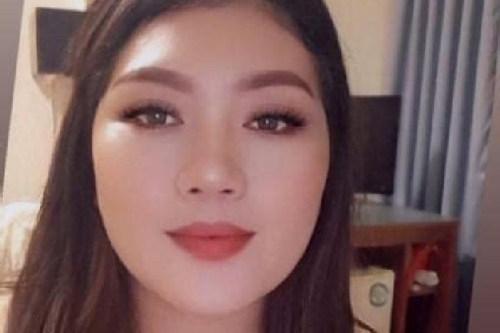 Grace, 26, a brunette grey-eyed asian companion based in Koyilandy. Offering Duos, Striptease, GFE, Domination. Available for incall and outcall, day and eve...